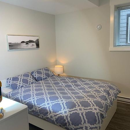 Modern 2Br Guest House In North Nanaimo Ngoại thất bức ảnh